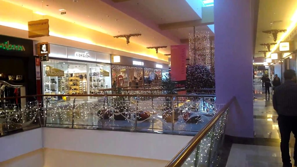 Descubre los mejores centros comerciales en San Pedro del Pinatar: ¡tus compras perfectas te esperan!