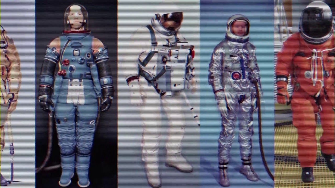 qué hace exactamente un 	Diseñador/a de moda espacial para trajes y uniformes extraterrestres