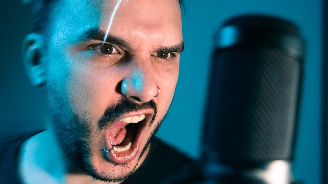 Podcasting Visual: Amplificando la Voz a través de Imágenes Impactantes