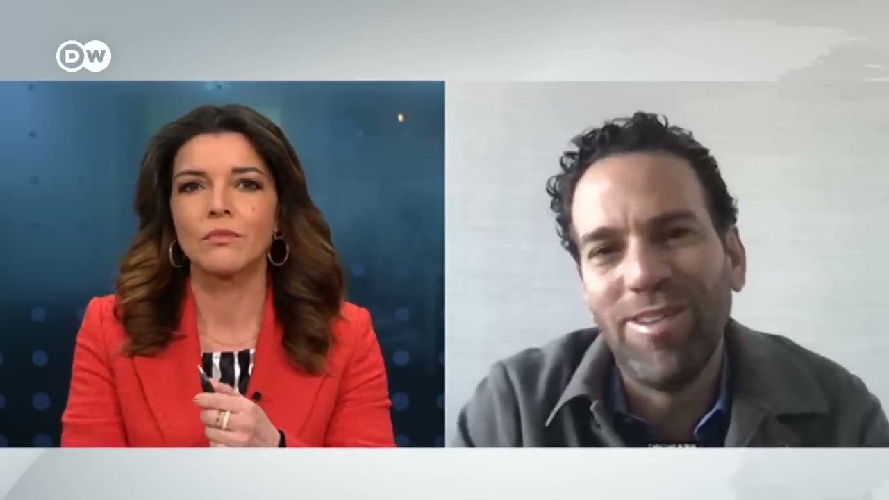 periodista loret de mola